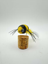 Load image into Gallery viewer, Deer Hair Bee Fly