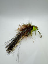 Load image into Gallery viewer, Sneaky Peat Musky Fly