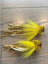 Load image into Gallery viewer, 515 Custom Flies — 6–8” Buford-Style Musky Fly