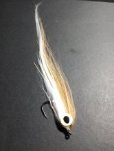 Load image into Gallery viewer, Weedless Thin Minnow Pike Bass Walleye Glow Flies
