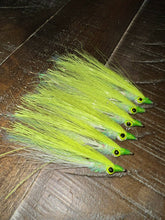 Load image into Gallery viewer, Clouser Minnow. Glow in the Dark